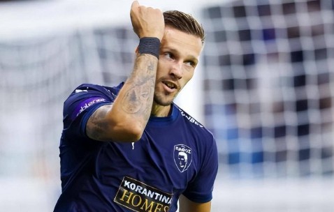 昔日国安水货18球5助攻闪耀成欧冠新星