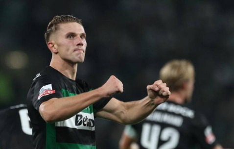 瑞典射手向曼联示好：成为解决锋线问题的关键吗