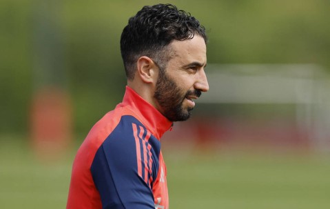 釜底抽薪！巴黎7年长约锁死坎波斯，曼联重建希望再遭重创！